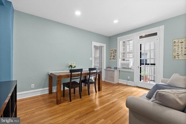 Photo - 5112 Connecticut Ave NW Unit 205