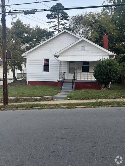 Building Photo - 1815 NE 25th St Rental