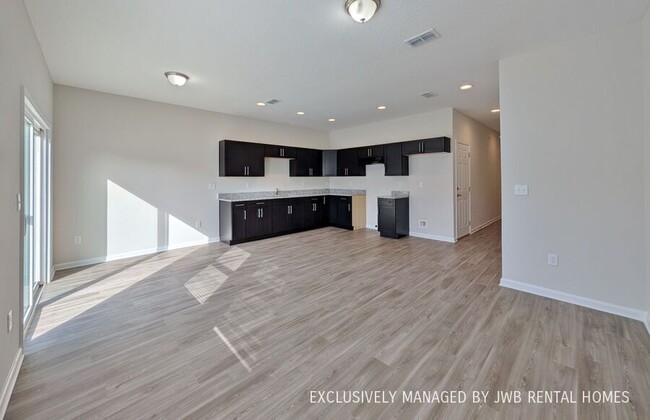 Photo - 6019 Carolines Ct Townhome