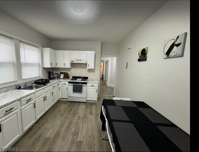 Photo - 854 S 15th St Unit 2