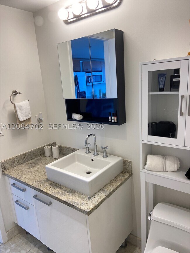 Photo - 185 SW 7th St Unit 3206