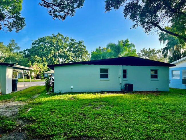 Photo - 126-132 E Harding St