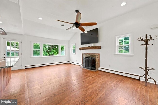 Photo - 1058 Glen Hall Rd