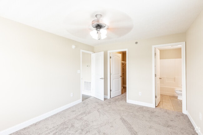 2BR, 2BA