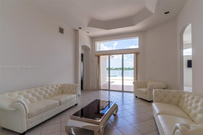 Photo - 17999 SW 35th St