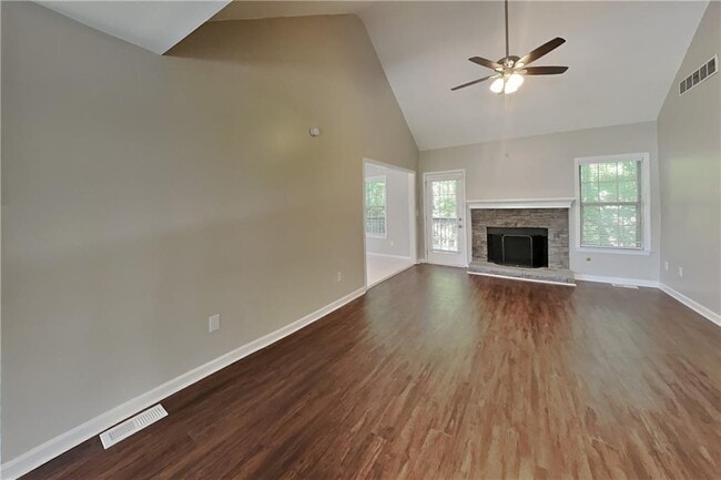 Photo - 3059 Vineyard Way