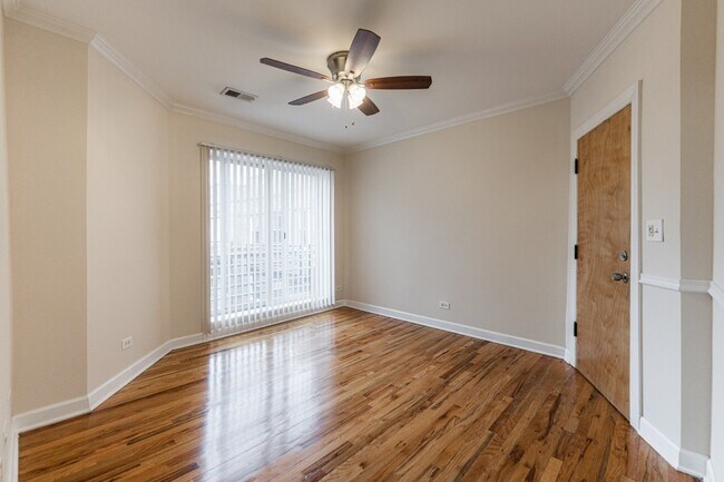 Photo - 4606 N Monticello Ave Unit 3N