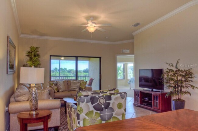 7305 River Hammock Dr Unit 206