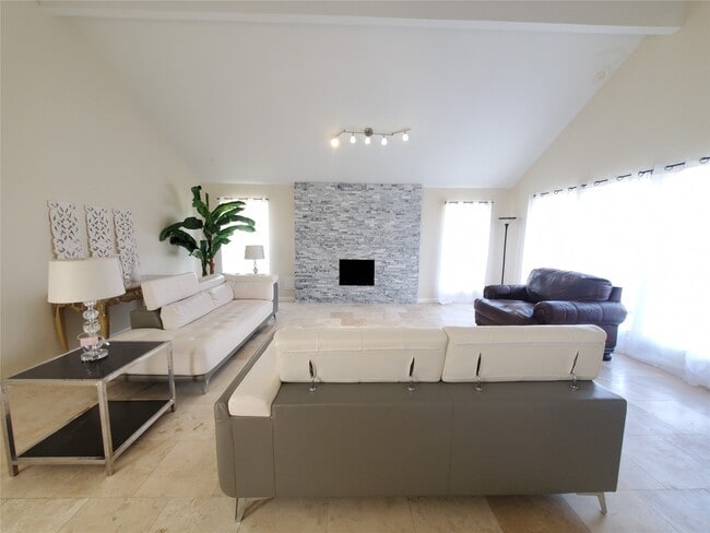 Photo - 2810 Arrowhead Dr