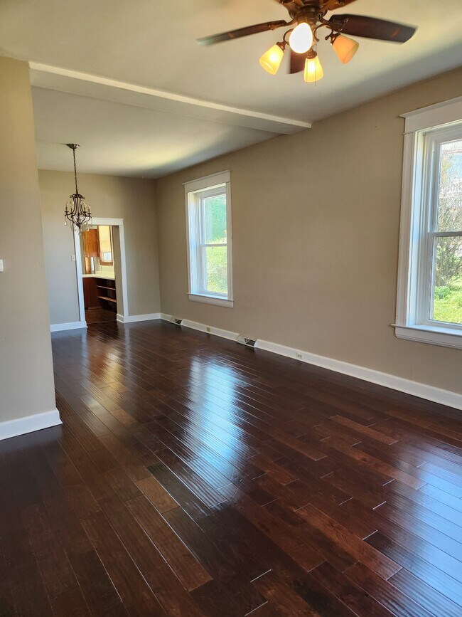 Photo - 303 Themis St Unidad Themis St.  A