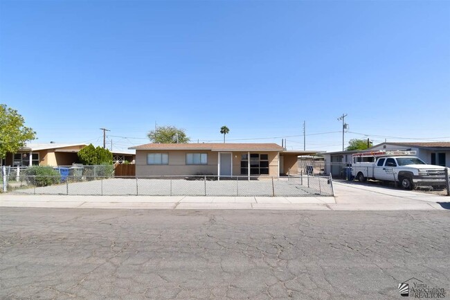Photo - 2016 E 24th Pl Casa