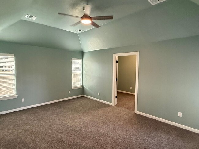 Photo - Beautiful New Build Home in Deer Creek