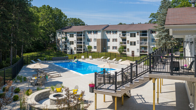Pine Ridge - Pine Ridge Apartments