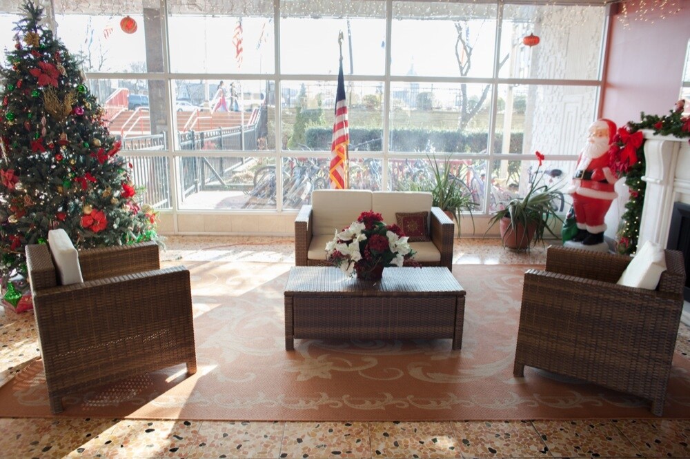 Photo - Hudson House