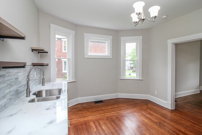 719 Purcell Ave Unit 1