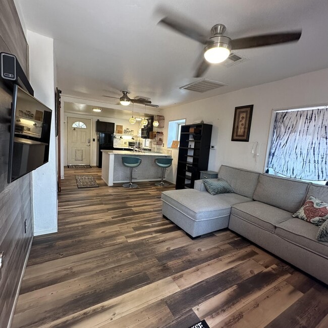 Photo - 1319 N 13th Ave