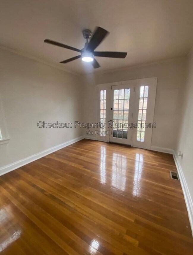 7334-40 Forsyth Blvd