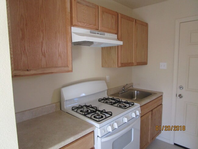 Photo - 1020 Madeira Dr SE Unit C