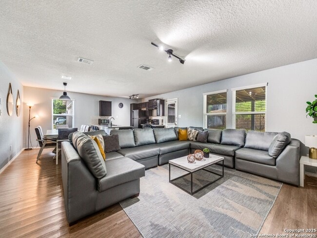 Photo - 11326 Babcock Bnd