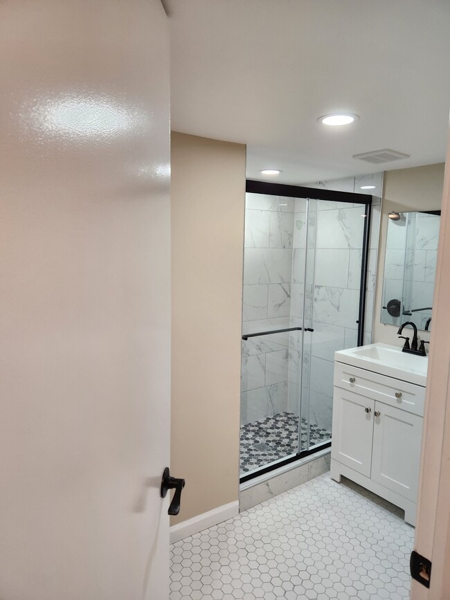 Photo - 3173 Metzerott Rd