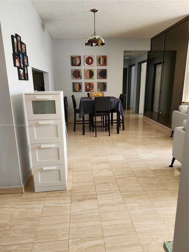 Photo - 9805 NW 52nd St Unidad 312