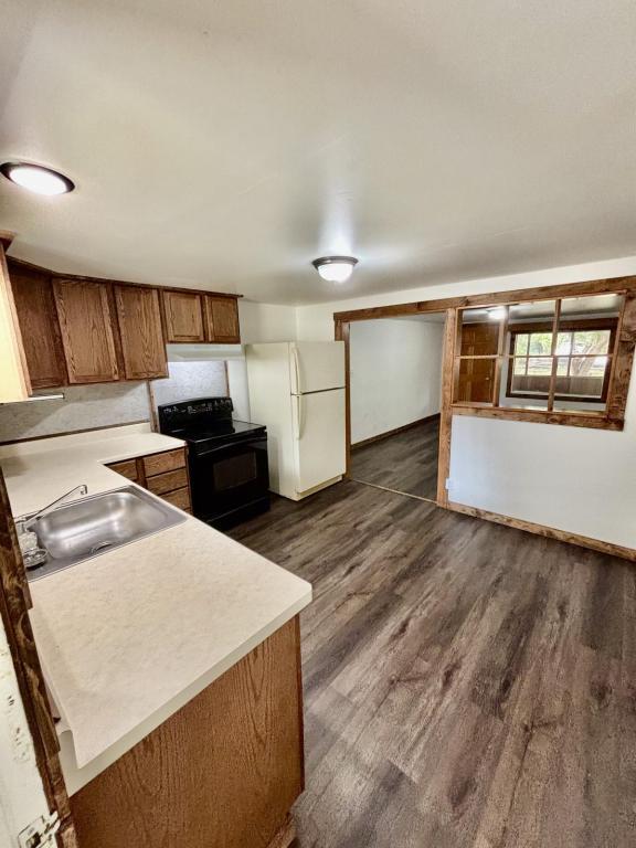 Building Photo - 620 Washakie St Rental