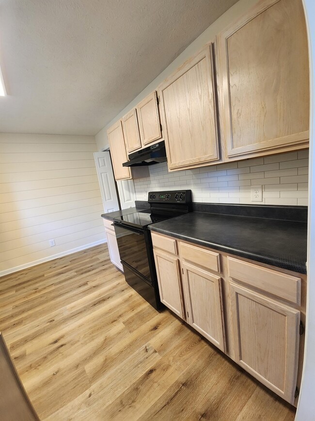 Photo - 1756 Lewisburg Pike Unit 1