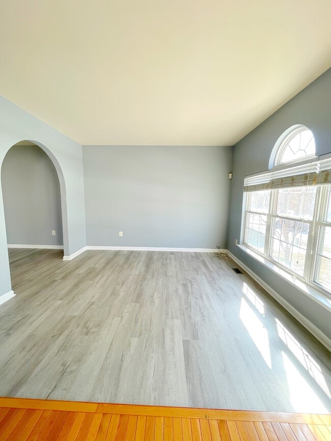 Photo - 2776 Bismark St