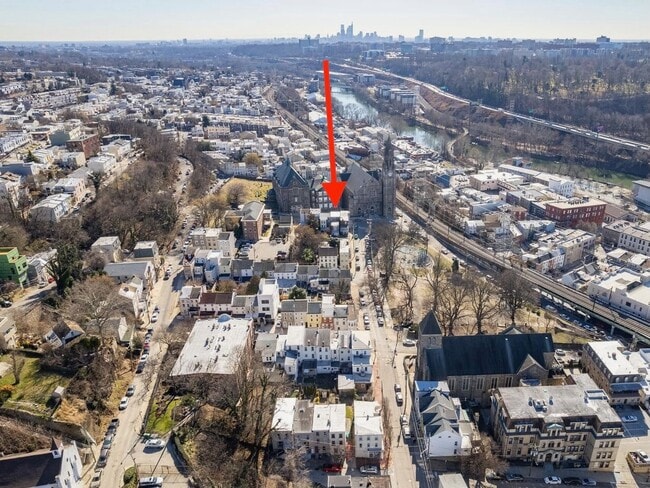 Photo - 131 Pensdale St