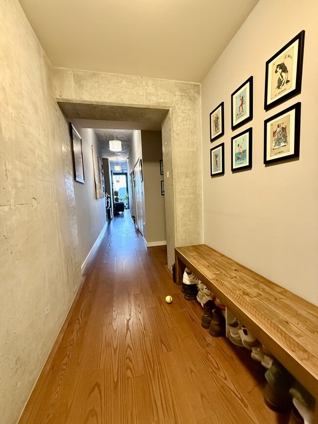 Photo - 235 W Van Buren St Unidad 3606