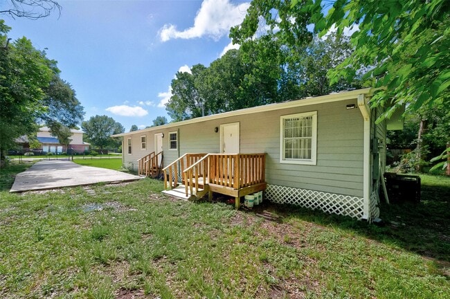 Building Photo - 13703 Segrest Dr