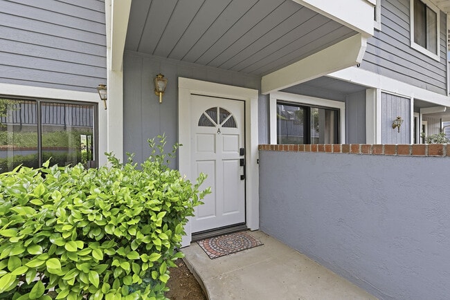 Photo - 29105 Thousand Oaks Blvd