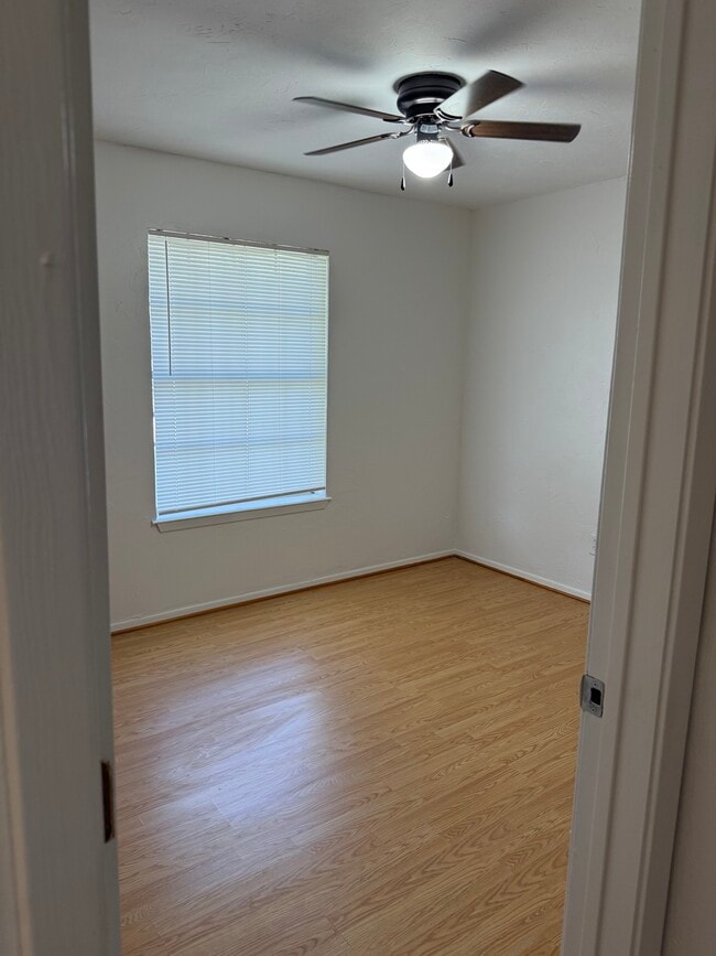 Photo - 209 Houston St