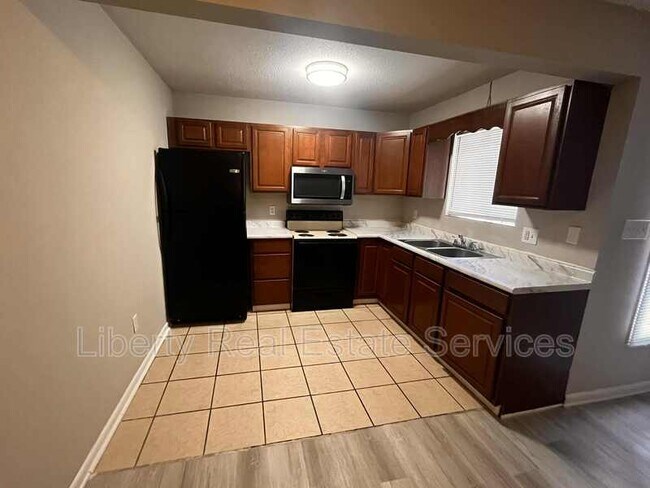 Photo - 120 Cherokee Cir