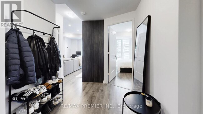 Photo - 8 Widmer St Unit 3711