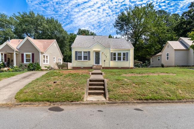Photo - 714 N 39th St