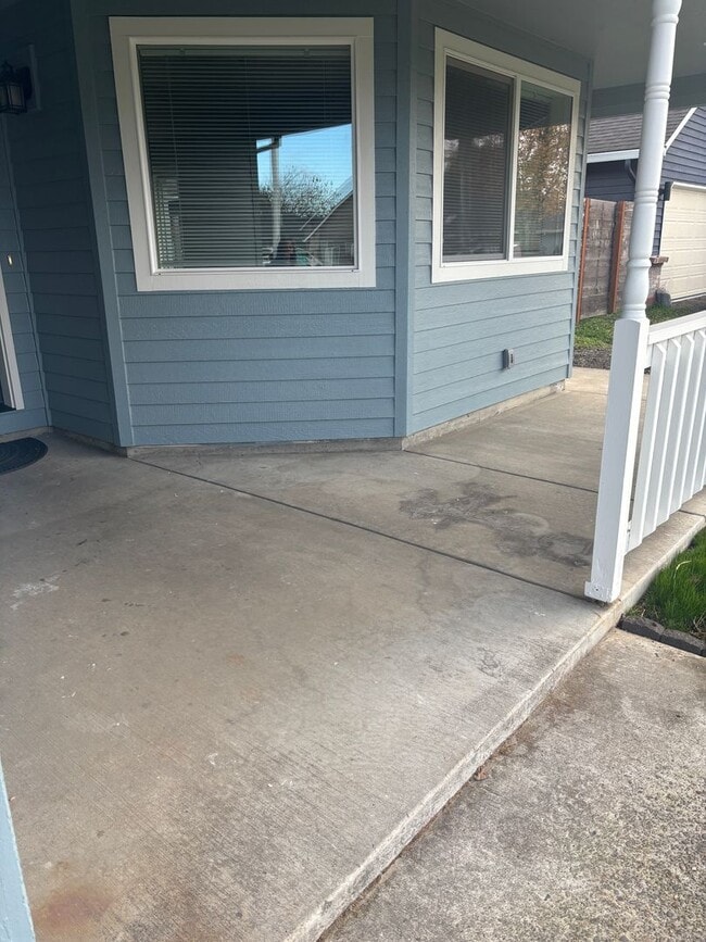 Photo - Beautifully Remodeled Single-Level House in North Newberg