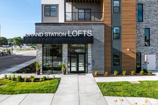 Grand Station Lofts