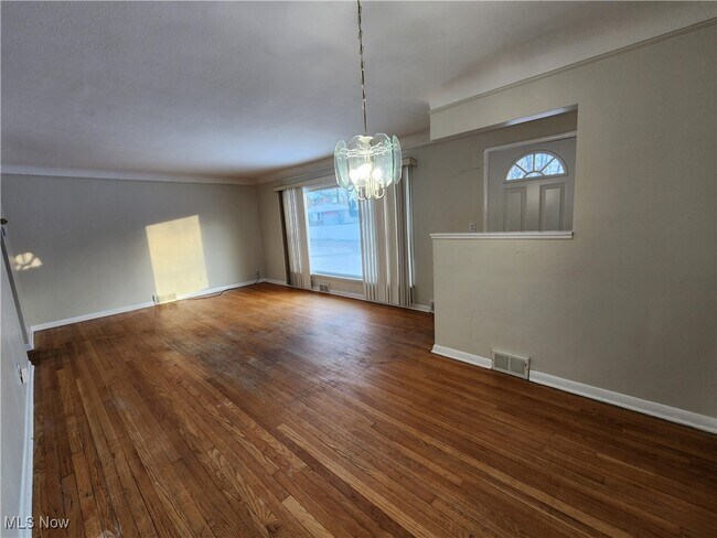 Photo - 4385 Greenway Rd