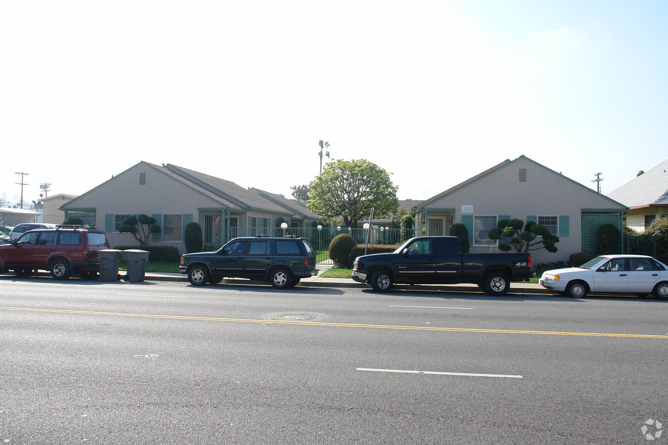 Photo - 200 W Chevy Chase Dr Apartments