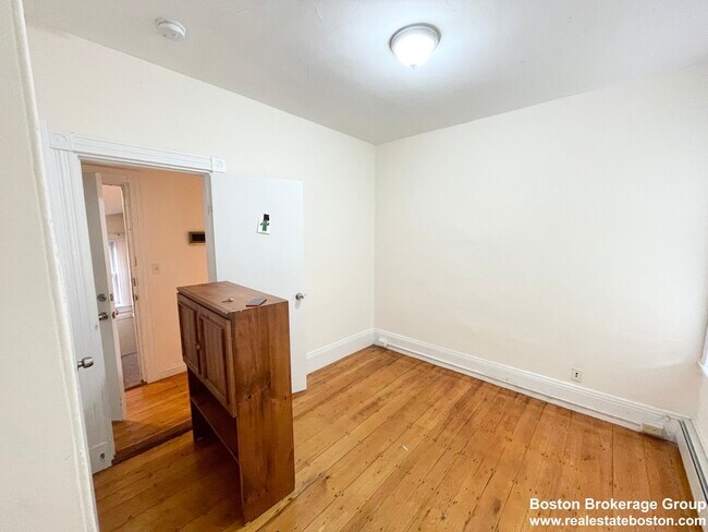 Photo - 1 Folsom Ave Unit 2