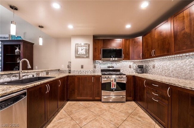 Building Photo - 150 S Las Vegas Blvd Unit 1010