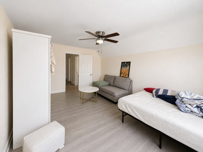 Dormitorio principal - 270 Pacific St Unidad 3