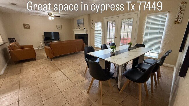 14102 Sylvia Dr