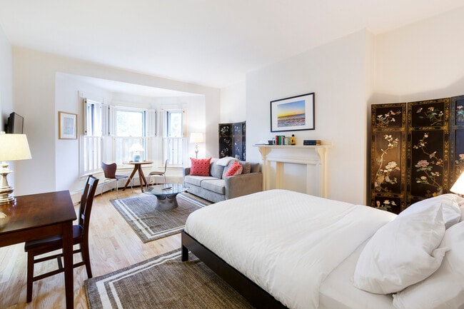 Photo - 383 Commonwealth Ave