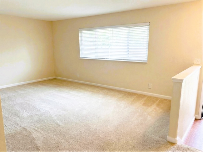 Photo - Spacious 3-Bedroom Home with Large Backyard in Fairfield