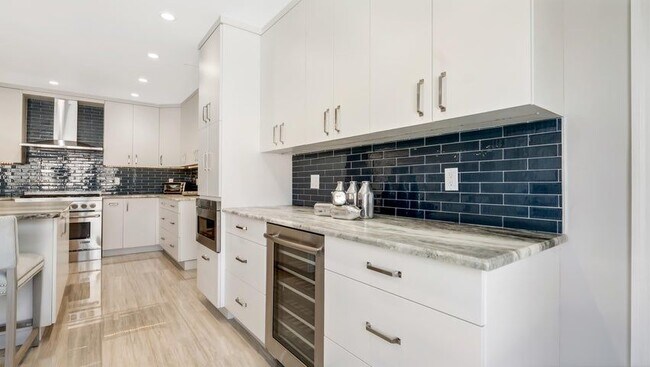 Photo - 831 Dover St Casa