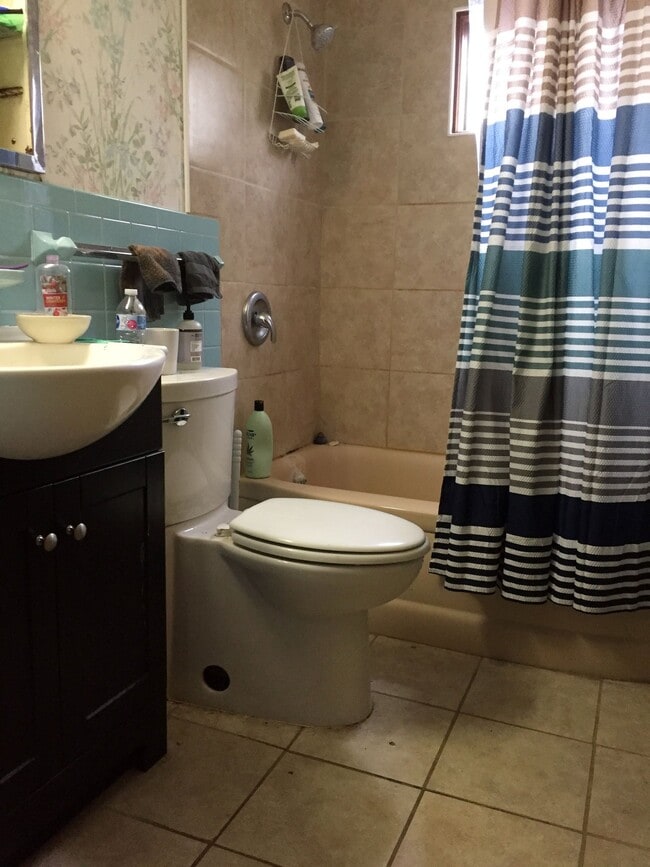 Photo - 84 S Manheim Blvd