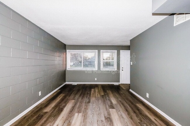 Photo - 6062 E 16th St