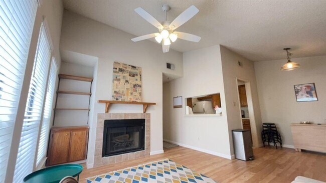Photo - 2706 Salado St Unit 304